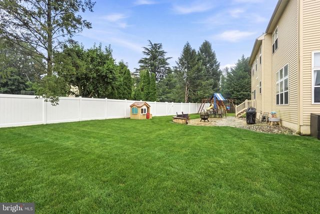 6 POLO CT, Cherry Hill, NJ 08003