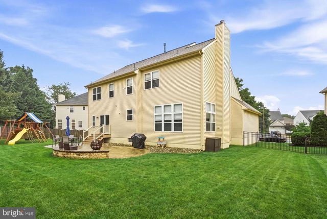 6 POLO CT, Cherry Hill, NJ 08003
