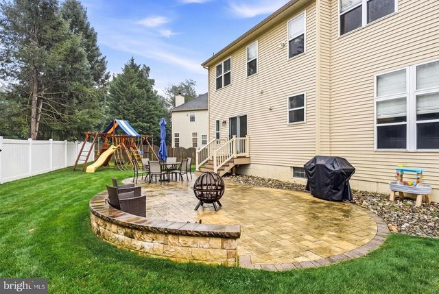 6 POLO CT, Cherry Hill, NJ 08003