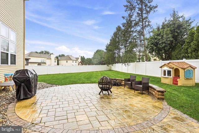 6 POLO CT, Cherry Hill, NJ 08003