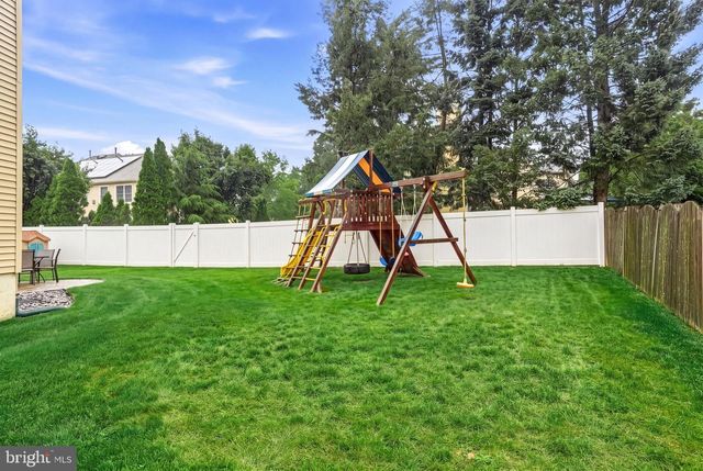 6 POLO CT, Cherry Hill, NJ 08003