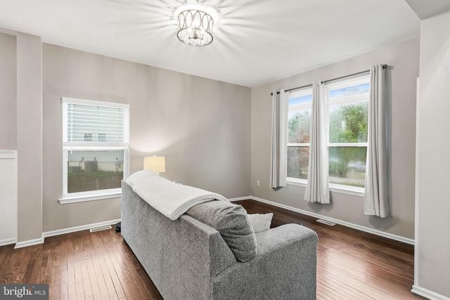 6 POLO CT, Cherry Hill, NJ 08003