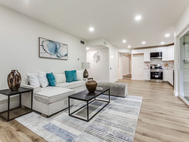 1700 Aurora Drive, Richardson, TX 75081