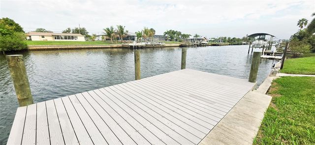 392 E TARPON BOULEVARD NW, Port Charlotte, FL 33952