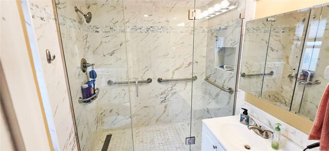 392 E TARPON BOULEVARD NW, Port Charlotte, FL 33952