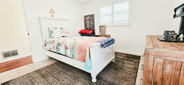 392 E TARPON BOULEVARD NW, Port Charlotte, FL 33952