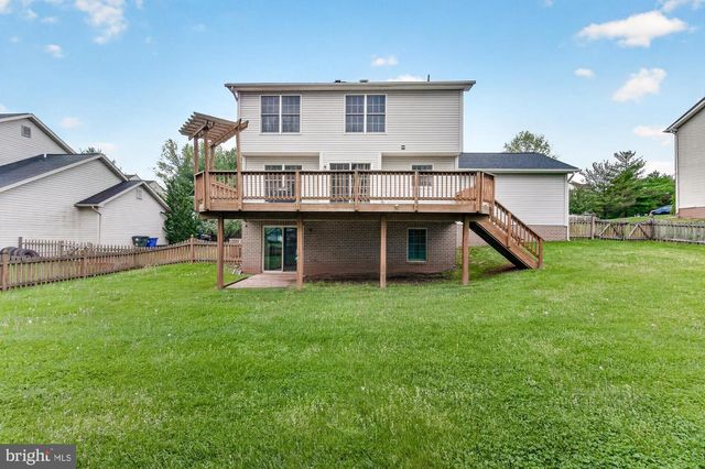 2094 E GREENLEAF DR, Frederick, MD 21702