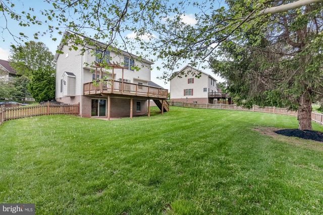 2094 E GREENLEAF DR, Frederick, MD 21702