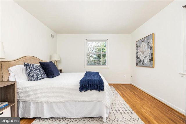 5667 RAYBURN AVE, Alexandria, VA 22311