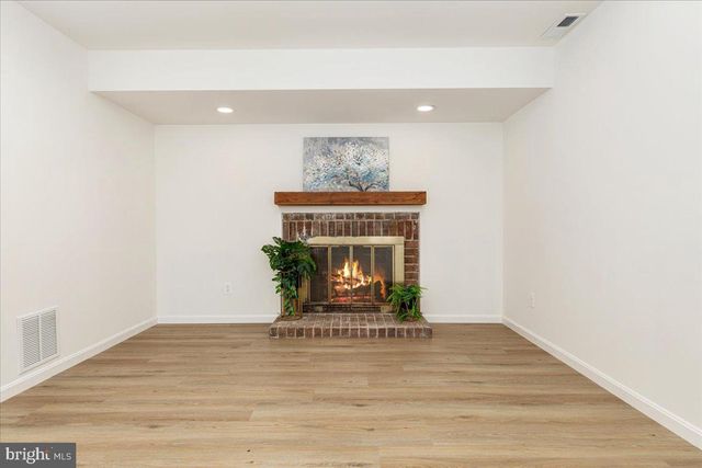 5667 RAYBURN AVE, Alexandria, VA 22311