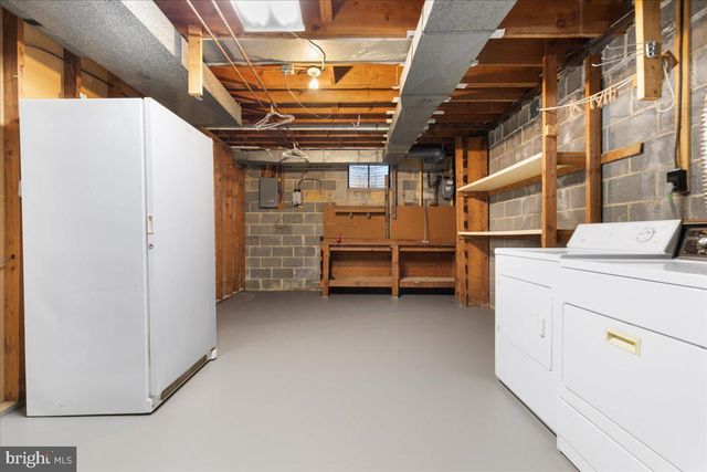 5667 RAYBURN AVE, Alexandria, VA 22311