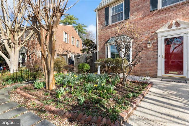 5667 RAYBURN AVE, Alexandria, VA 22311