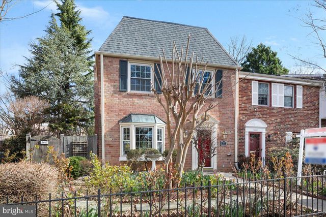 5667 RAYBURN AVE, Alexandria, VA 22311