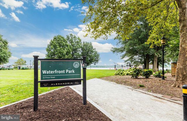 5667 RAYBURN AVE, Alexandria, VA 22311