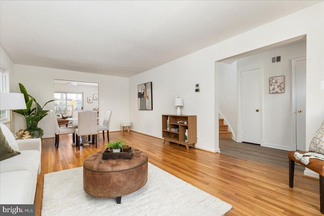 5667 RAYBURN AVE, Alexandria, VA 22311