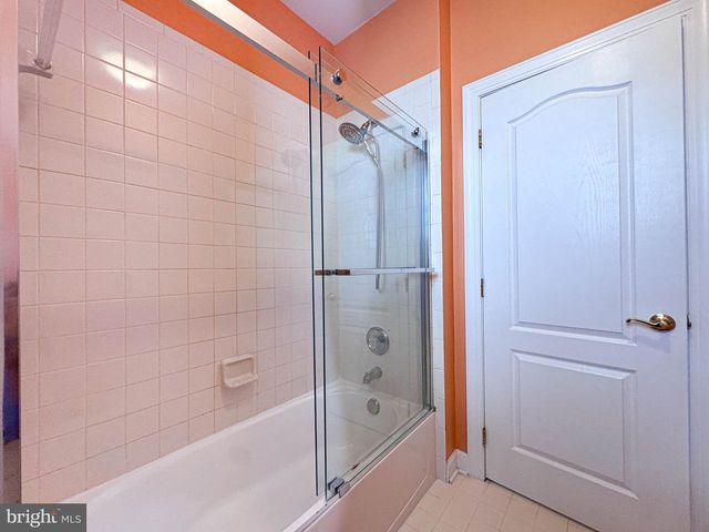 22827 OAKGROVE RD, Sterling, VA 20166