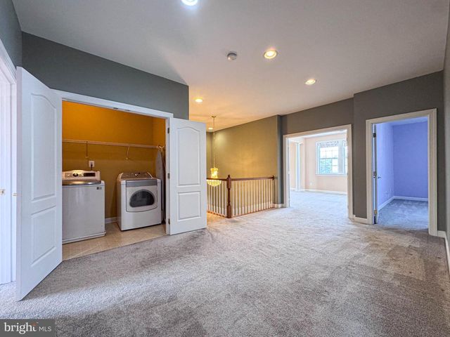 22827 OAKGROVE RD, Sterling, VA 20166
