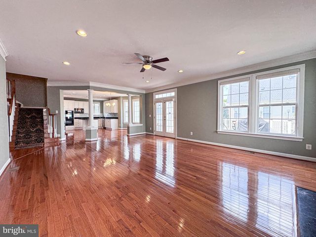 22827 OAKGROVE RD, Sterling, VA 20166