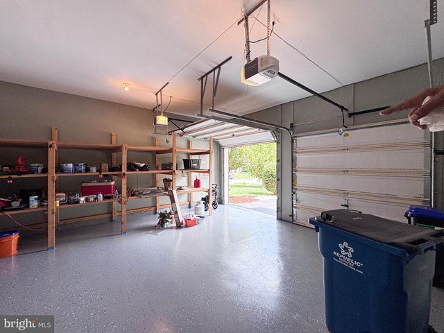 22827 OAKGROVE RD, Sterling, VA 20166