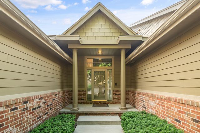 550 Legacy Court 49, Norwalk, IA 50211