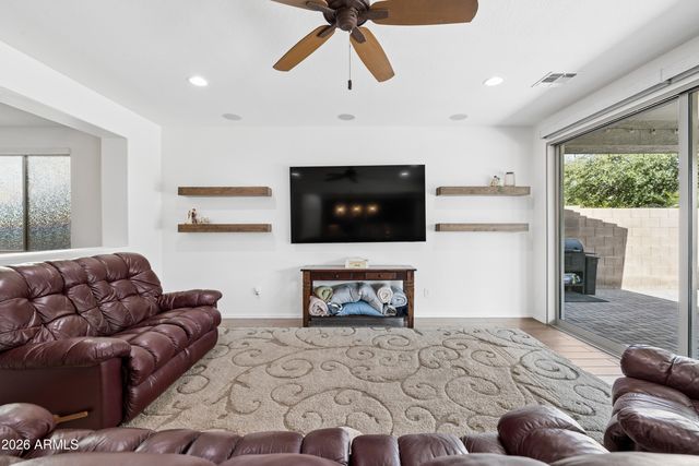 3105 E ROLAND Street, Mesa, AZ 85213