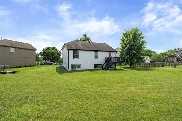10908 N Donnelly Court, Kansas City, MO 64157