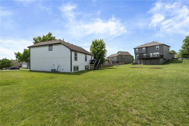 10908 N Donnelly Court, Kansas City, MO 64157