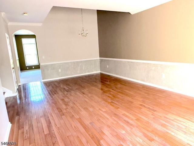 5 Magnolia Ln, Cedar Grove Twp., NJ 07009