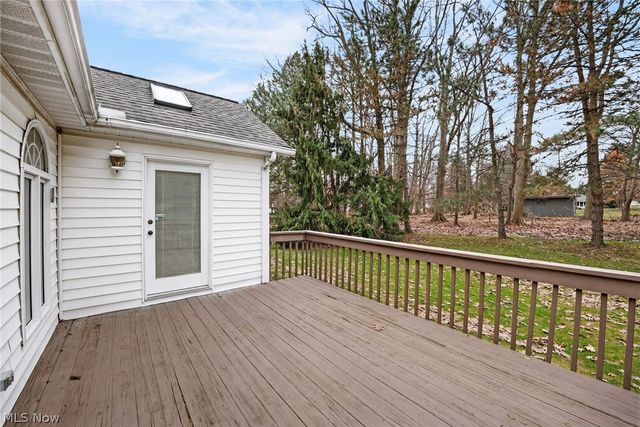 6284 S Applecross Road, Highland Heights, OH 44143