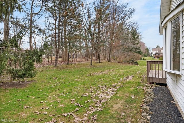 6284 S Applecross Road, Highland Heights, OH 44143