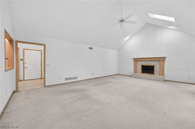 6284 S Applecross Road, Highland Heights, OH 44143