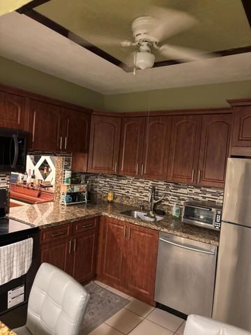 2980 Riverside Drive 323-3, Coral Springs, FL 33065