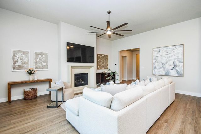 5019 Golden Peach Road, Manvel, TX 77578