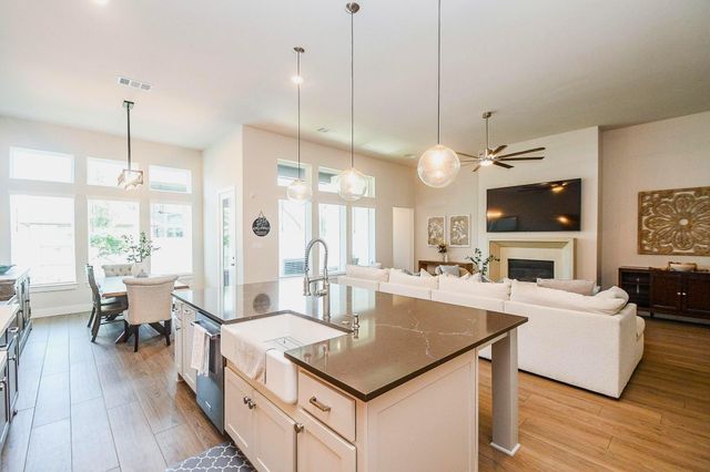 5019 Golden Peach Road, Manvel, TX 77578