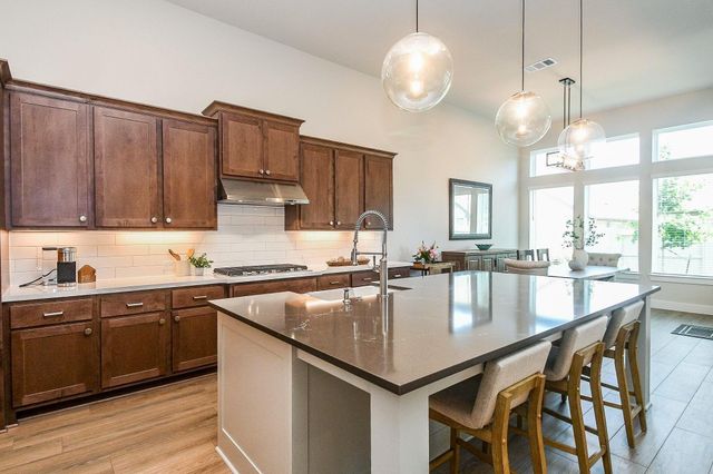 5019 Golden Peach Road, Manvel, TX 77578