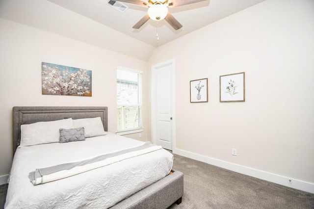 5019 Golden Peach Road, Manvel, TX 77578