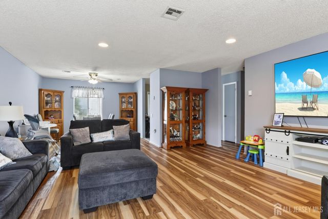 737-B Prospect Road, Monroe, NJ 08831