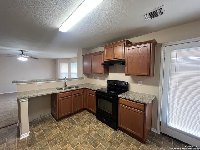 2703 Skybound, San Antonio, TX 78245