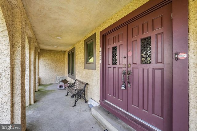 1803 COUNTRY CLUB DR, Cherry Hill, NJ 08003