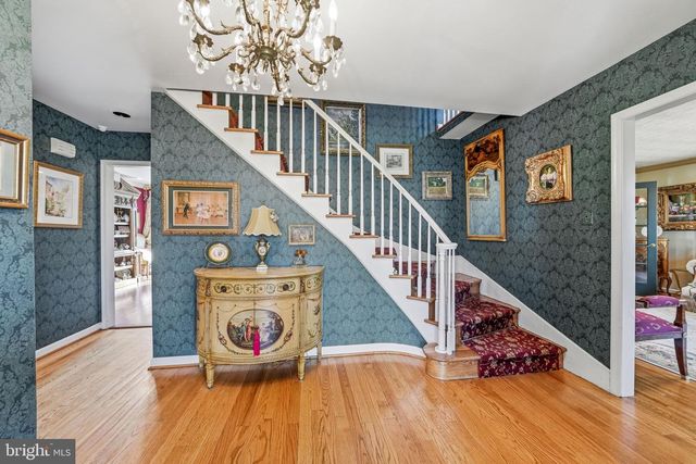 1803 COUNTRY CLUB DR, Cherry Hill, NJ 08003