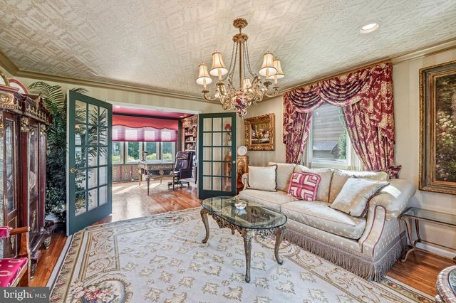 1803 COUNTRY CLUB DR, Cherry Hill, NJ 08003