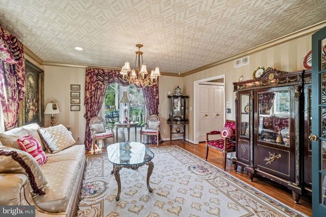 1803 COUNTRY CLUB DR, Cherry Hill, NJ 08003