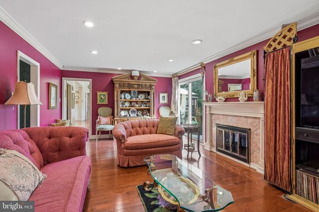 1803 COUNTRY CLUB DR, Cherry Hill, NJ 08003