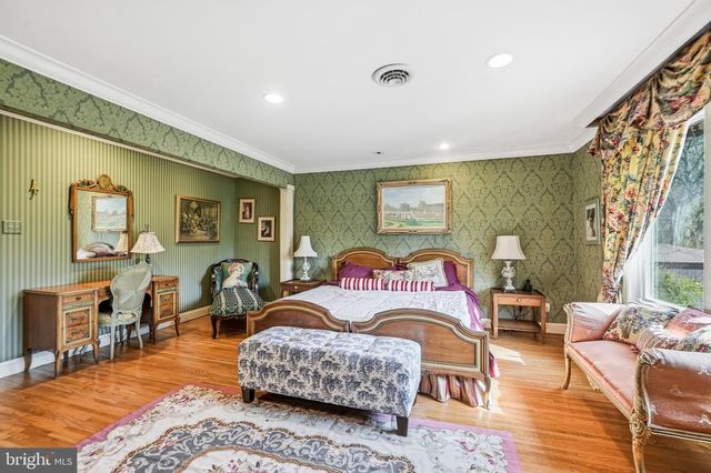 1803 COUNTRY CLUB DR, Cherry Hill, NJ 08003
