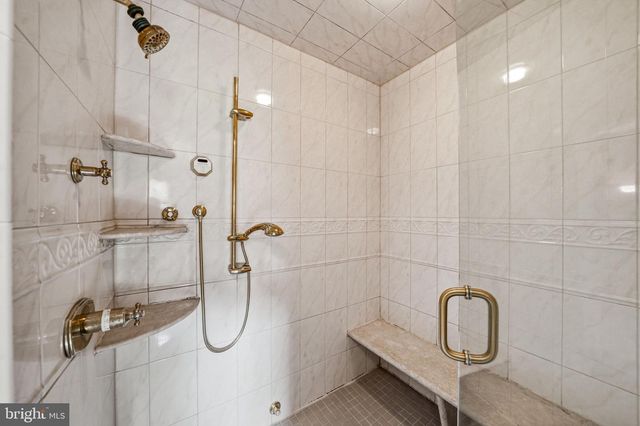 1803 COUNTRY CLUB DR, Cherry Hill, NJ 08003