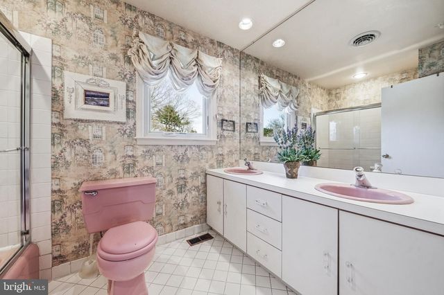 1803 COUNTRY CLUB DR, Cherry Hill, NJ 08003