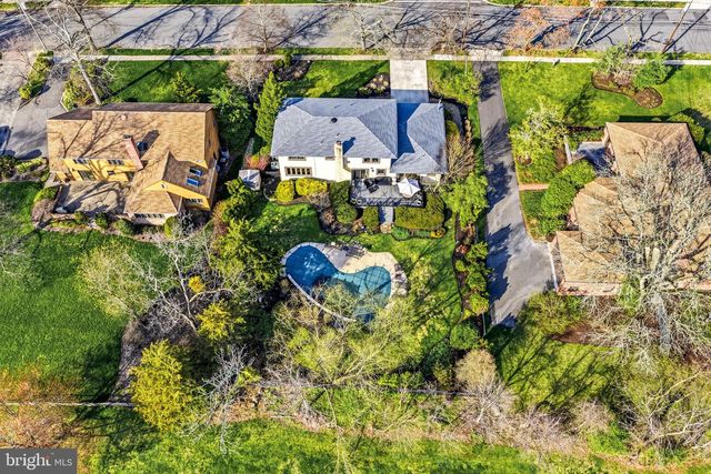 1803 COUNTRY CLUB DR, Cherry Hill, NJ 08003