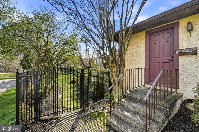 1803 COUNTRY CLUB DR, Cherry Hill, NJ 08003