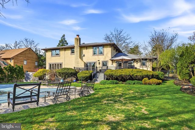 1803 COUNTRY CLUB DR, Cherry Hill, NJ 08003