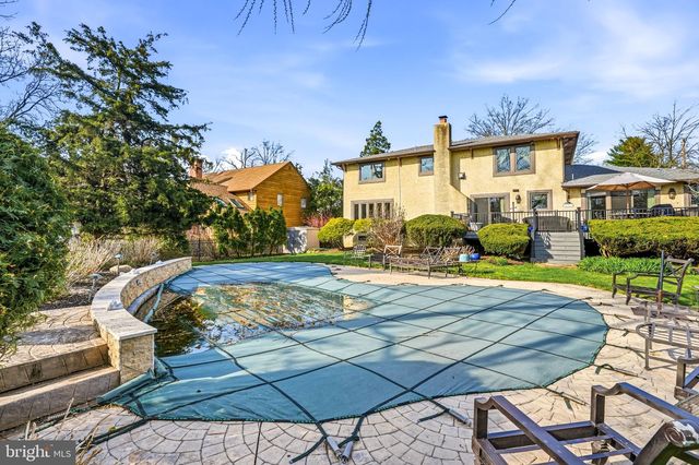 1803 COUNTRY CLUB DR, Cherry Hill, NJ 08003